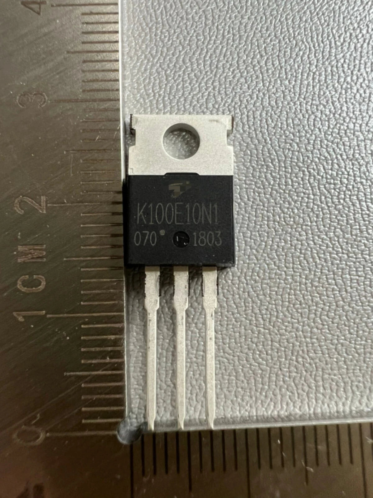 K100EI0N1 K100E1ON1 K100E10NI K100E10N1 TK100E10N1 TO220-3 Transistor